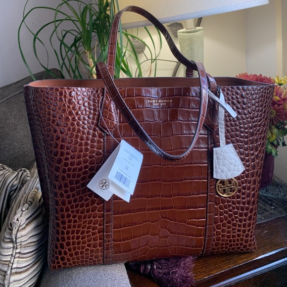 SOLD⛔️Authentic TORY BURCH Embossed leather triple compartment tote - Picture 10 of 15